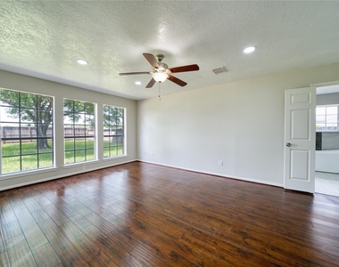 619 Green Belt Drive - Photo Thumbnail 16