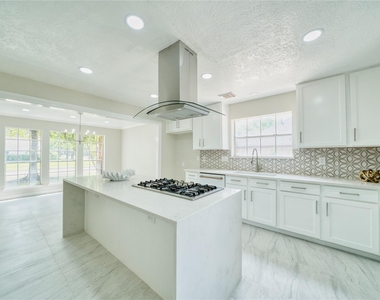 619 Green Belt Drive - Photo Thumbnail 12