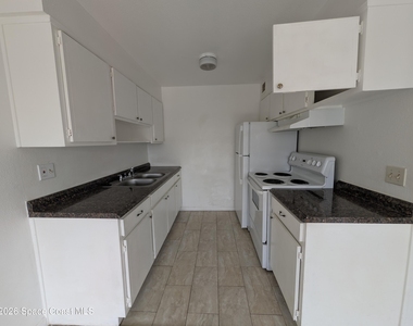 140 Minna Lane - Photo Thumbnail 3