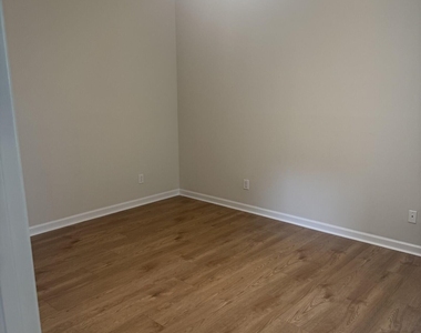 3116 Arden Circle - Photo Thumbnail 5