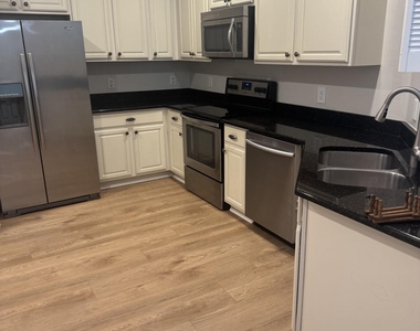 3116 Arden Circle - Photo Thumbnail 1