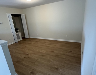 3116 Arden Circle - Photo Thumbnail 8