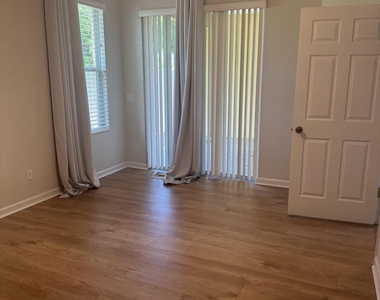 3116 Arden Circle - Photo Thumbnail 4