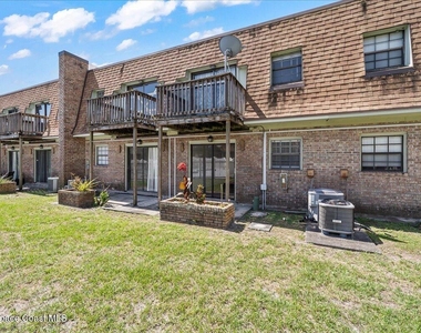 1300 Arlington Lane Ne - Photo Thumbnail 24