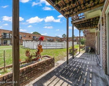 1300 Arlington Lane Ne - Photo Thumbnail 21