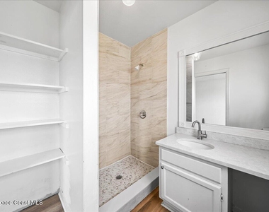 1300 Arlington Lane Ne - Photo Thumbnail 19