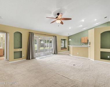 1129 Colonial Avenue Se - Photo Thumbnail 1