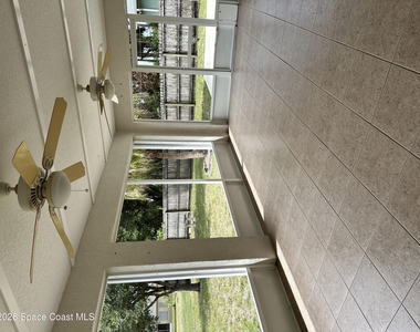 1129 Colonial Avenue Se - Photo Thumbnail 10