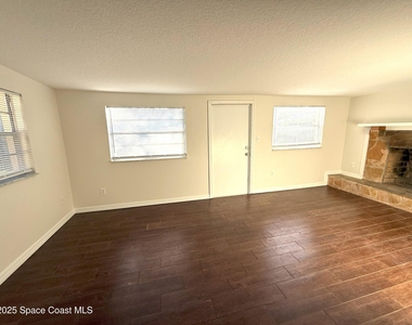 4850 Sutton Avenue - Photo Thumbnail 4