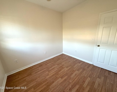 4850 Sutton Avenue - Photo Thumbnail 17