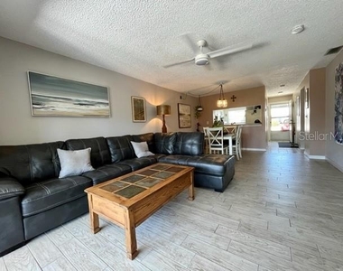 9616 Midiron Court - Photo Thumbnail 14