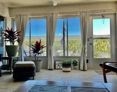 9616 Midiron Court - Photo Thumbnail 18