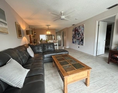 9616 Midiron Court - Photo Thumbnail 16
