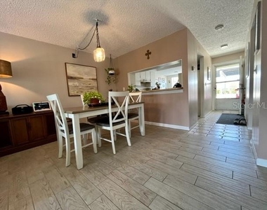 9616 Midiron Court - Photo Thumbnail 11