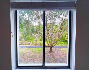 1182 Pine Ridge Circle W - Photo Thumbnail 22