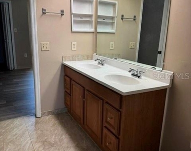 8559 Pilgrim Court - Photo Thumbnail 20
