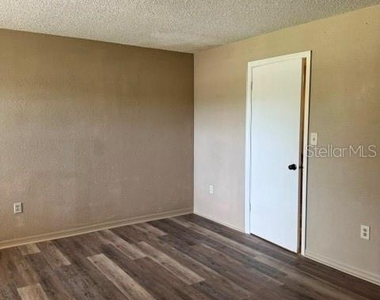 8559 Pilgrim Court - Photo Thumbnail 5