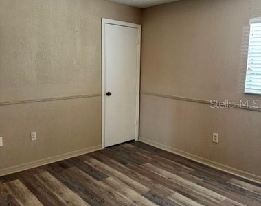 8559 Pilgrim Court - Photo Thumbnail 16