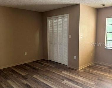 8559 Pilgrim Court - Photo Thumbnail 4
