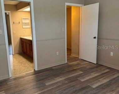8559 Pilgrim Court - Photo Thumbnail 14