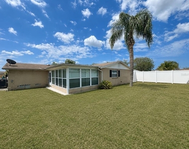 3711 Redwood Drive - Photo Thumbnail 18