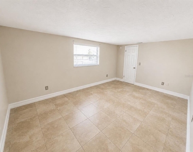 3711 Redwood Drive - Photo Thumbnail 8