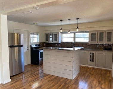 1731 W Saint Louis Street - Photo Thumbnail 2