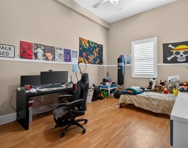 5601 Bayshore Boulevard - Photo Thumbnail 9