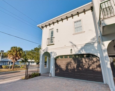 5601 Bayshore Boulevard - Photo Thumbnail 7
