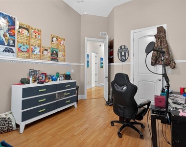 5601 Bayshore Boulevard - Photo Thumbnail 11