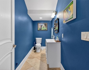 5601 Bayshore Boulevard - Photo Thumbnail 13