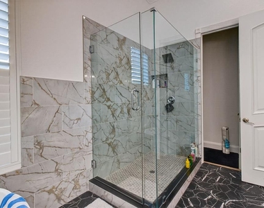 5601 Bayshore Boulevard - Photo Thumbnail 46