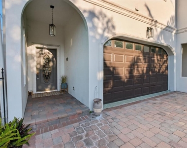 5601 Bayshore Boulevard - Photo Thumbnail 8
