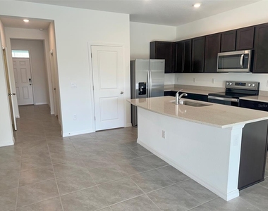 11450 Crescent Deer Drive - Photo Thumbnail 4