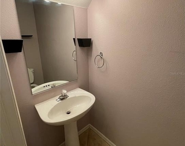 11219 Cedar Hollow Lane - Photo Thumbnail 6