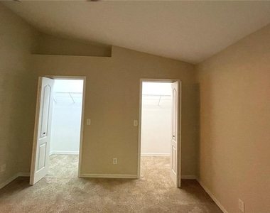 11219 Cedar Hollow Lane - Photo Thumbnail 23