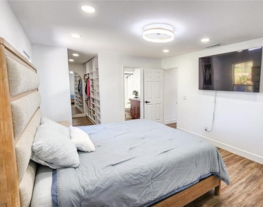 16169 Gardendale Drive - Photo Thumbnail 19