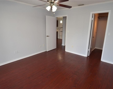 10265 Gandy Boulevard N - Photo Thumbnail 35