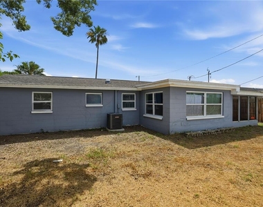 3301 Rosefield Drive - Photo Thumbnail 36