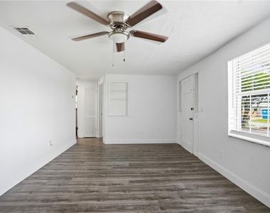 3301 Rosefield Drive - Photo Thumbnail 29