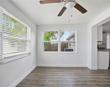 3301 Rosefield Drive - Photo Thumbnail 17
