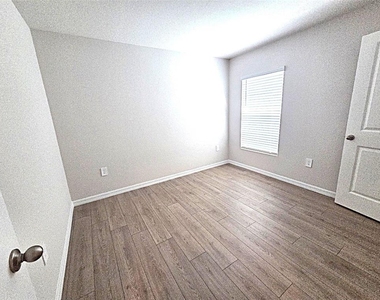 9928 Wimico Terrace - Photo Thumbnail 20