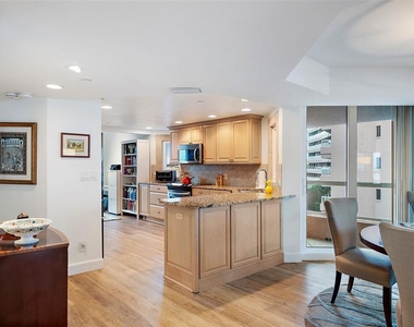 1310 Gulf Boulevard - Photo Thumbnail 10
