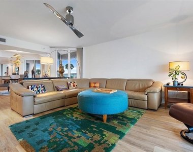 1310 Gulf Boulevard - Photo Thumbnail 4