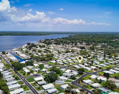 47 Delaware Court S - Photo Thumbnail 1