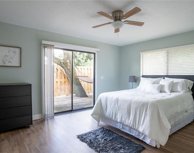 5008 E Liberty Street - Photo Thumbnail 17