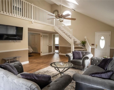 5008 E Liberty Street - Photo Thumbnail 6