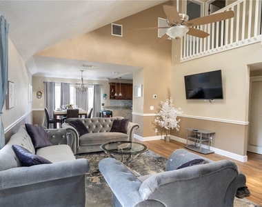 5008 E Liberty Street - Photo Thumbnail 12