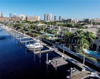 1000 S Harbour Island Boulevard - Photo Thumbnail 11