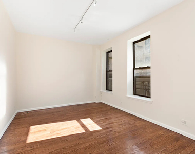E 58th St & Sutton Place - Photo Thumbnail 4
